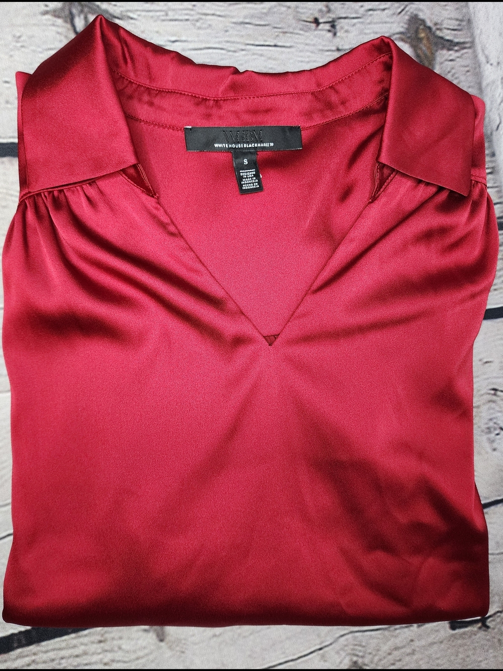 White House Black Market Red Satin Blouse - Picture 6 of 6